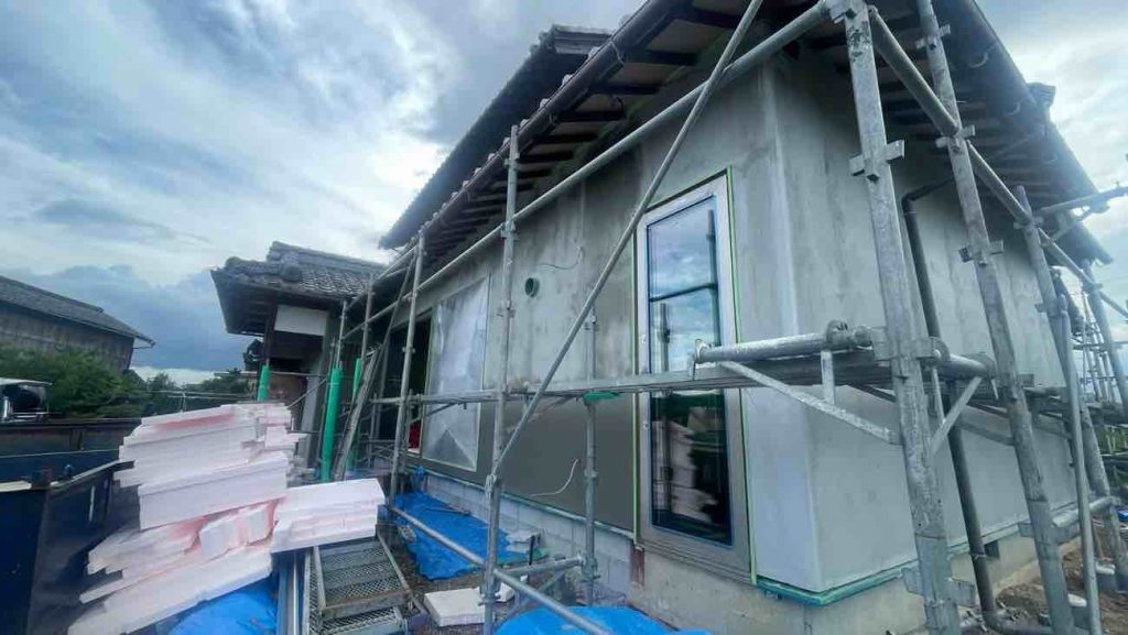  甲賀市「水口の家」クロス工事②　左官工事②