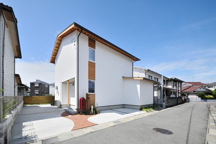 守山市 中多良の家